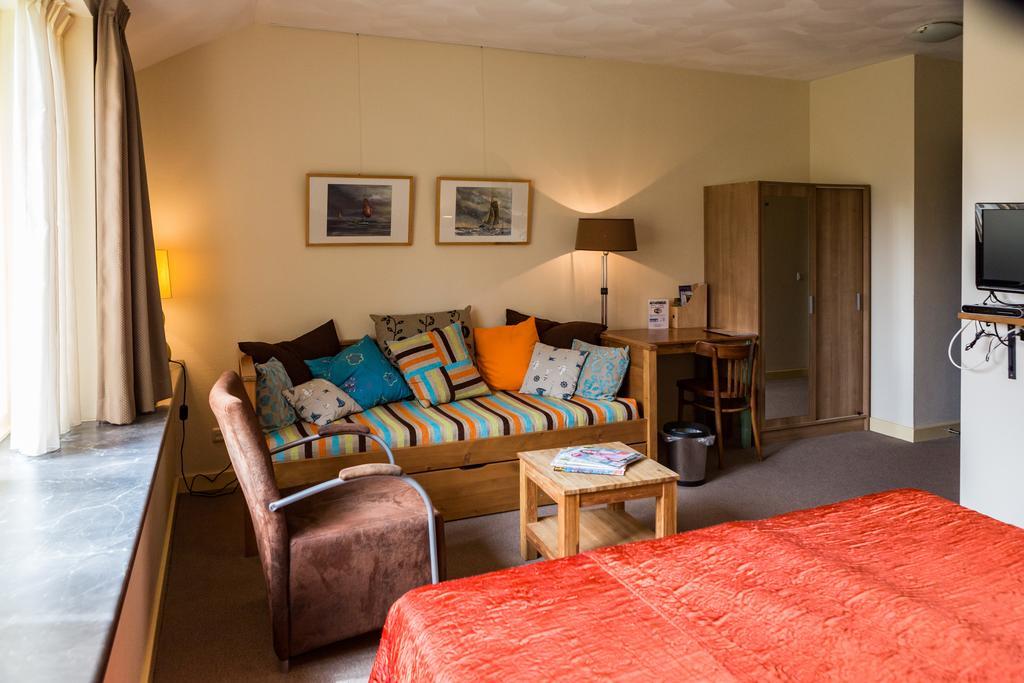 Villa Lentemaheerd Uithuizermeeden Zimmer foto